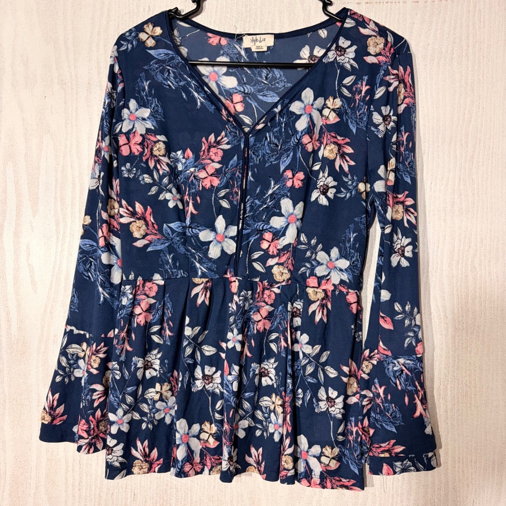 Style & Co Floral Peplum Top Womens Medium Navy Blue Boho Bell Sleeve M
